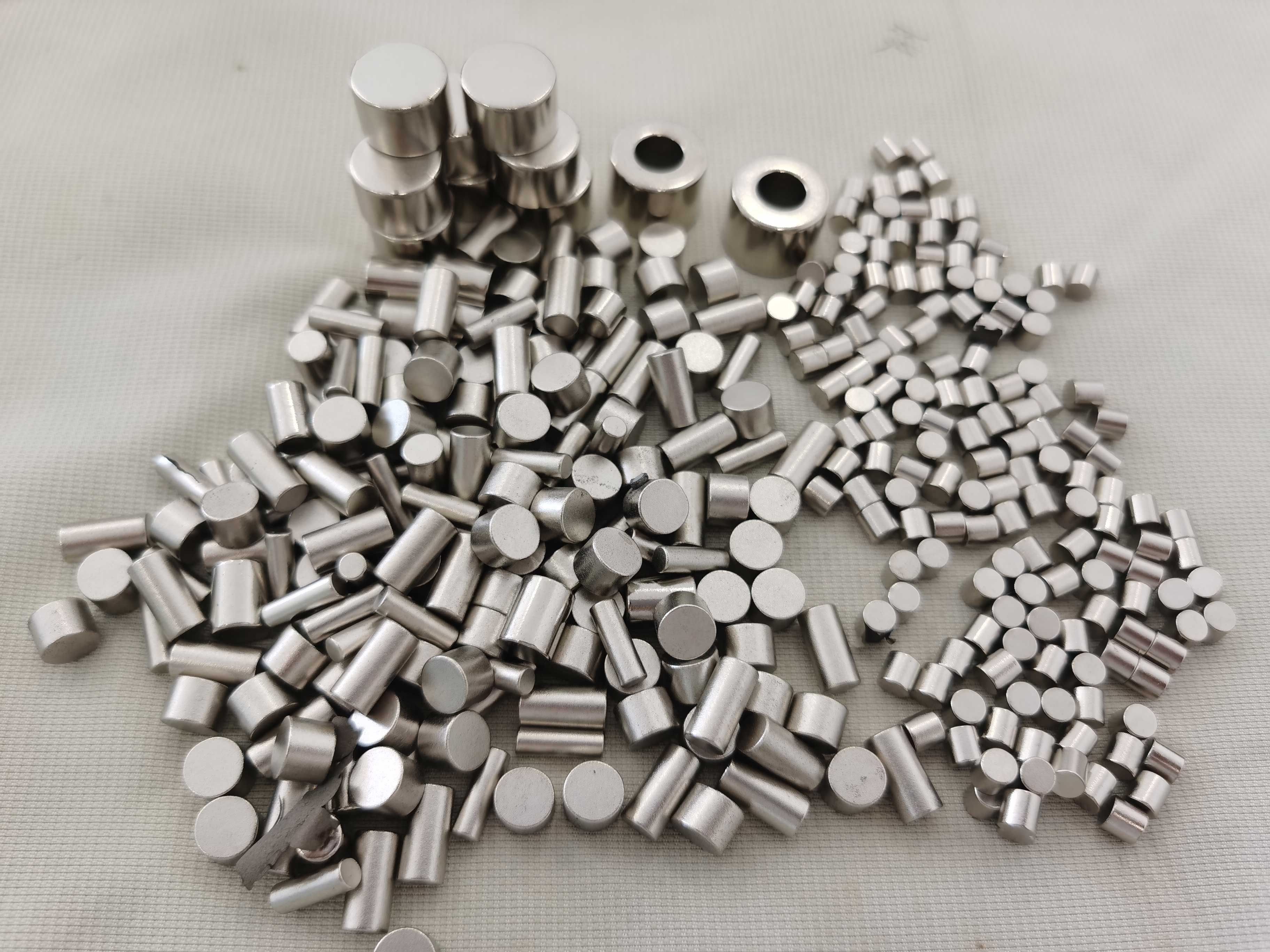 圆环状钕铁硼磁铁二